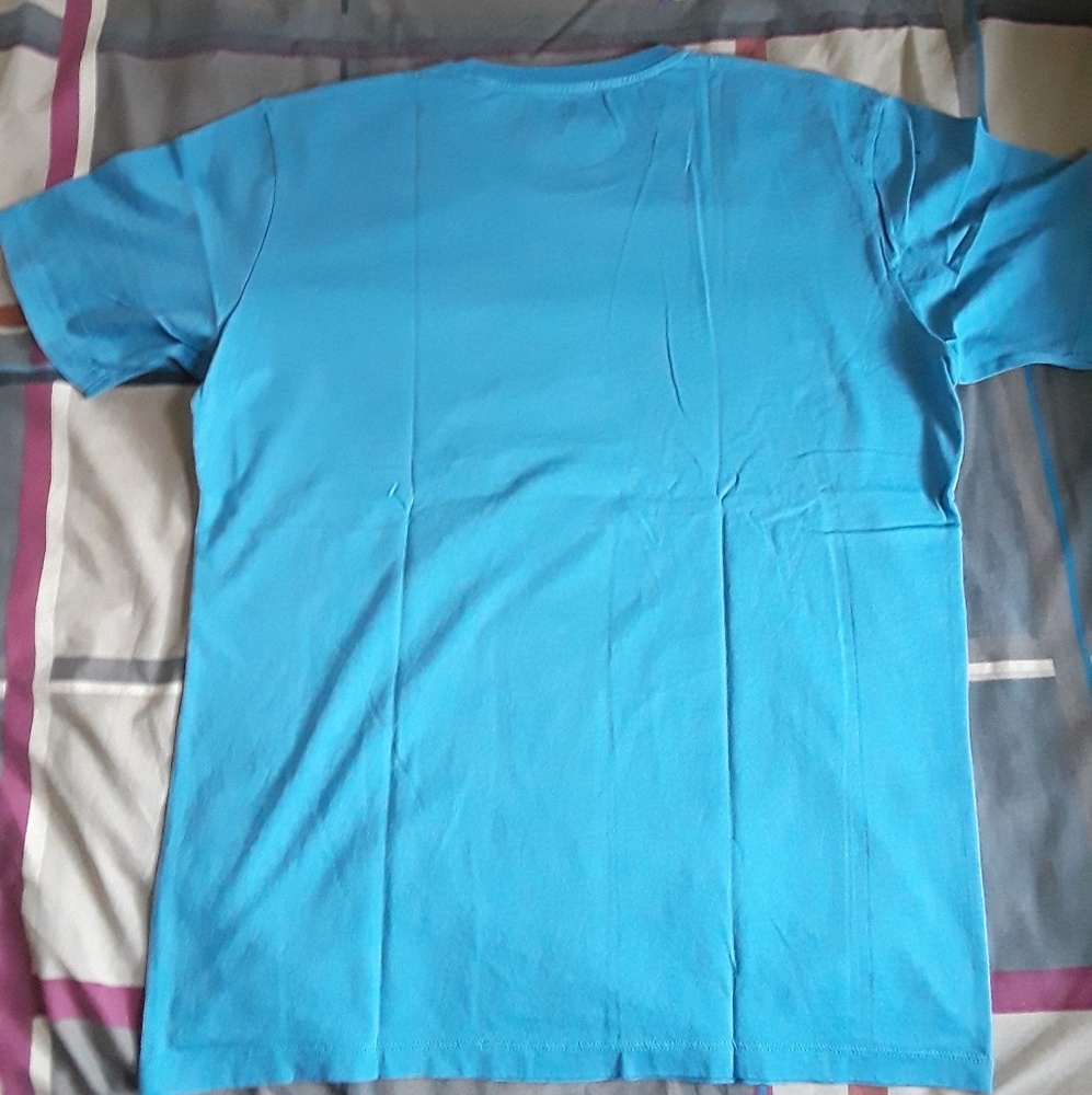 Uniqlo Tshirts - Picture 2 of 6
